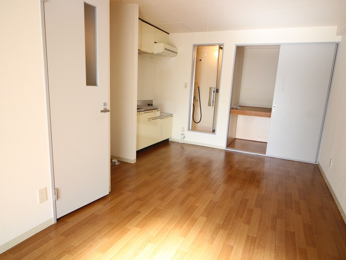 物件内観写真4　(居室)