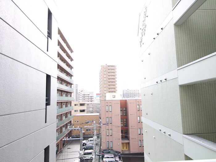 物件内観写真13　(室内からの展望)