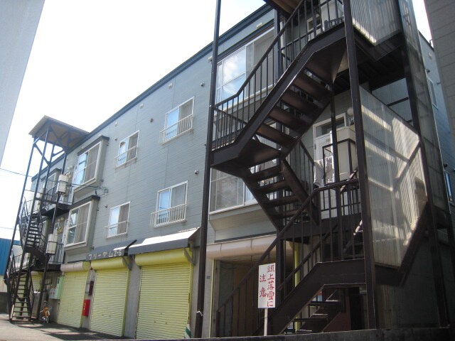 物件外観写真1　(外観写真)