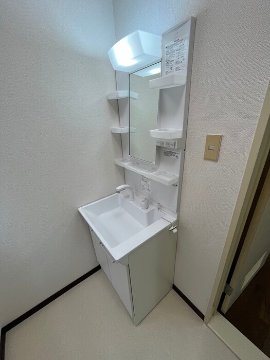 物件内観写真12　(洗面)