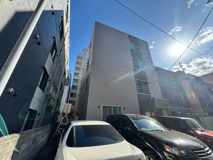 物件外観写真2　(外観写真)