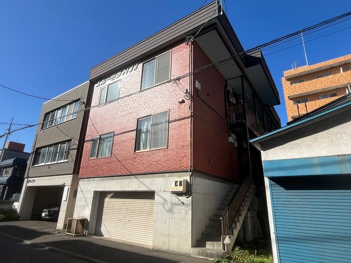 物件外観写真1　(外観写真)