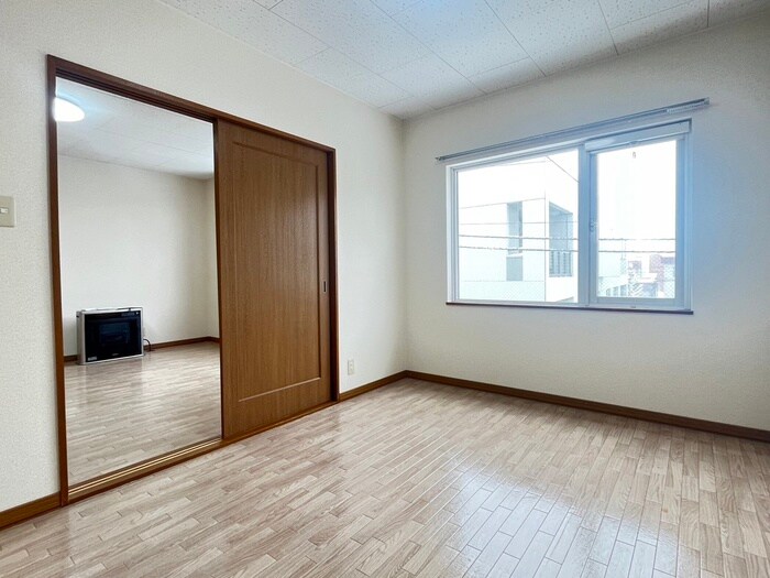 物件内観写真15　(居室)