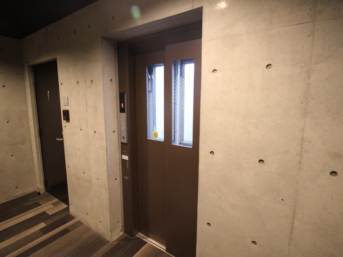 物件外観写真5　(建物設備)