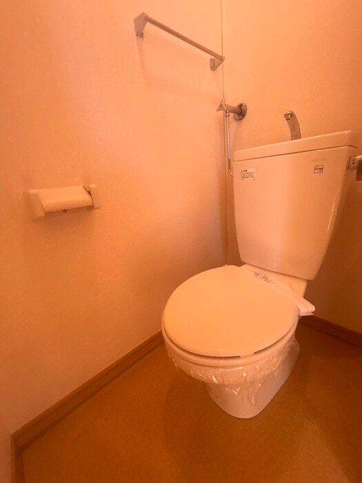 物件内観写真13　(トイレ)