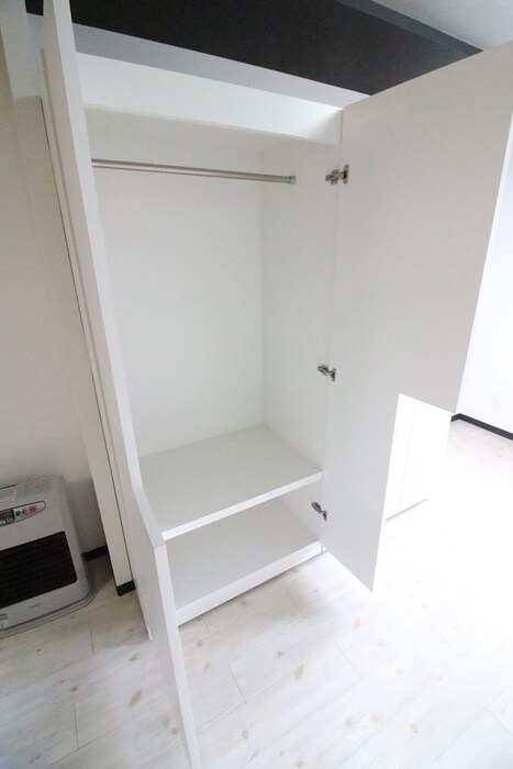 物件内観写真11　(収納)