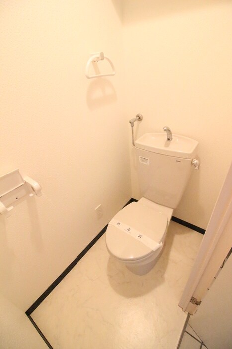 物件内観写真16　(トイレ)