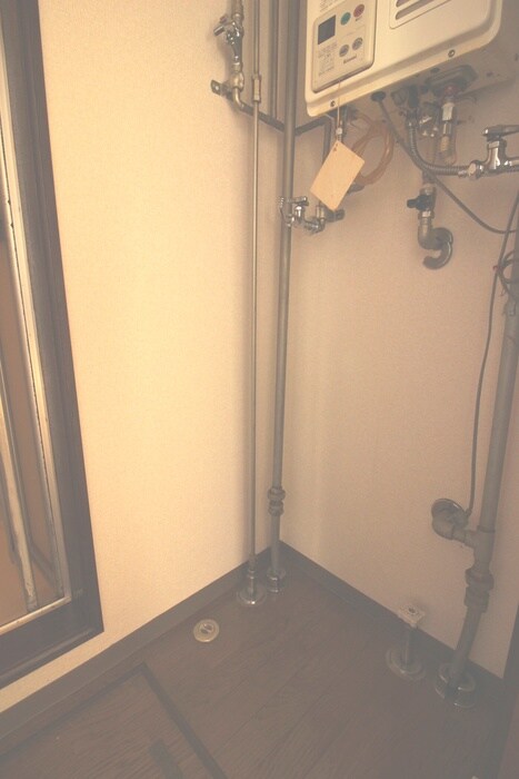 物件内観写真14　(洗濯機置場)