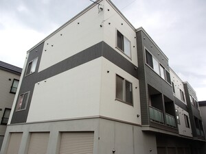 プレシャス２５番館外観写真