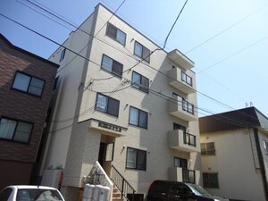 カーサ・エムズ外観写真