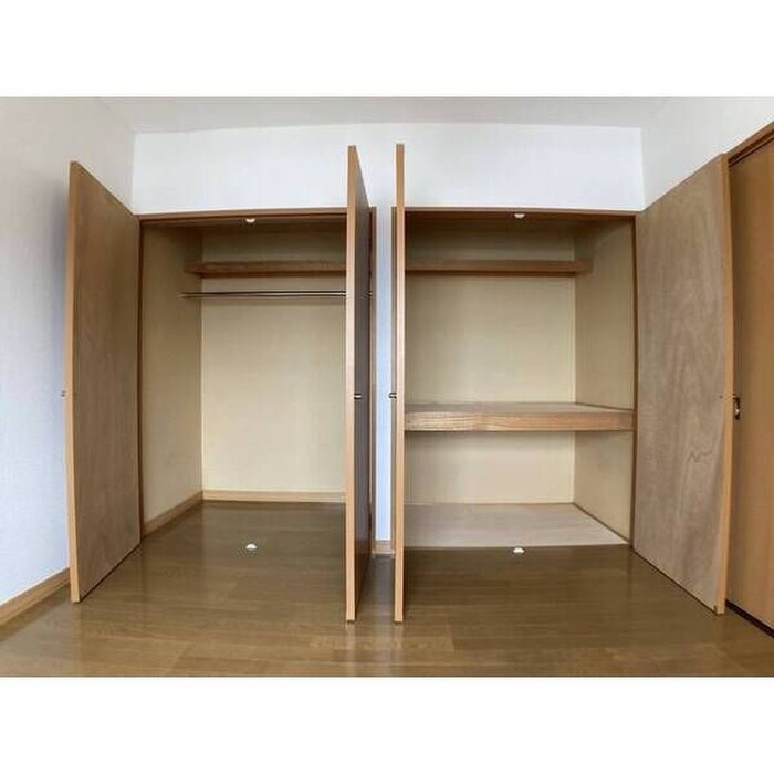 物件内観写真9　(収納)