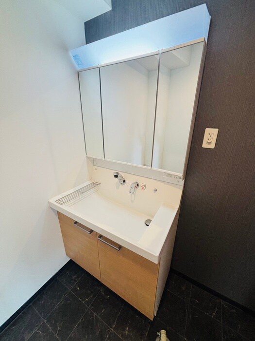 物件内観写真18　(洗面)