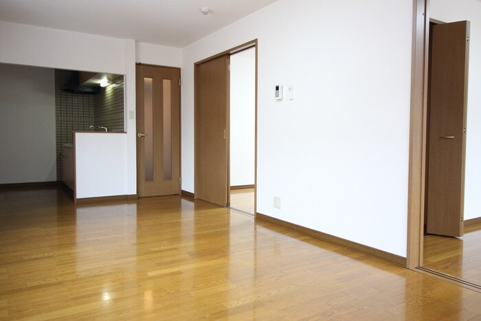 物件内観写真8　(居室)