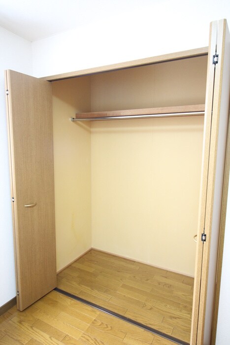 物件内観写真13　(収納)