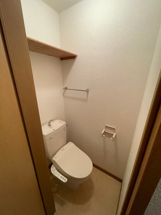 物件内観写真13　(トイレ)