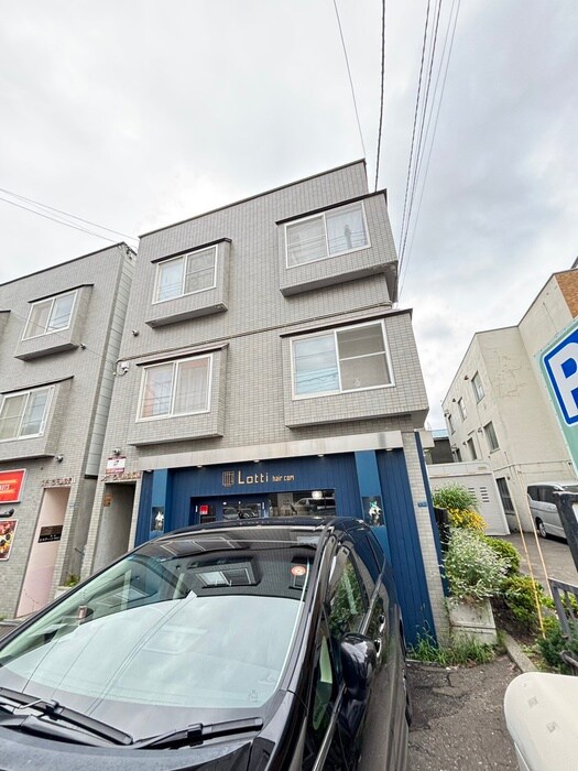 物件外観写真2　(外観写真)