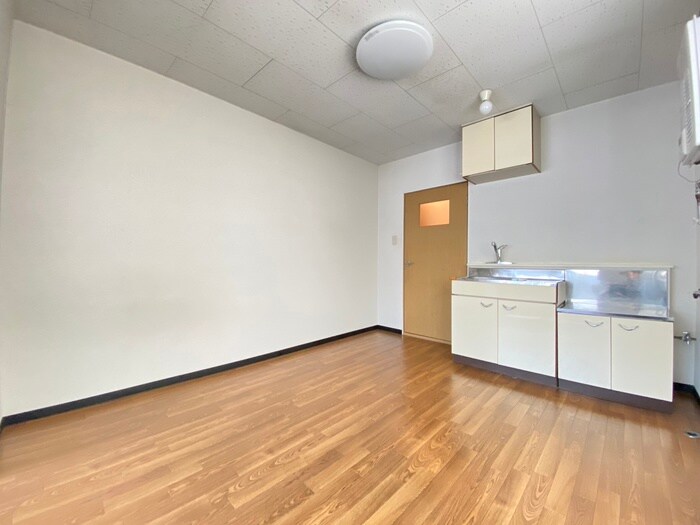 物件内観写真10　(居室)