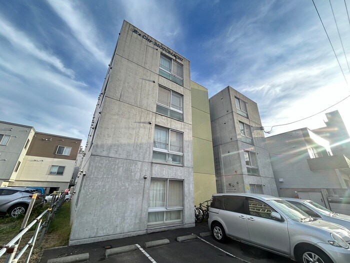 ア－ルズシティ元町の物件外観写真