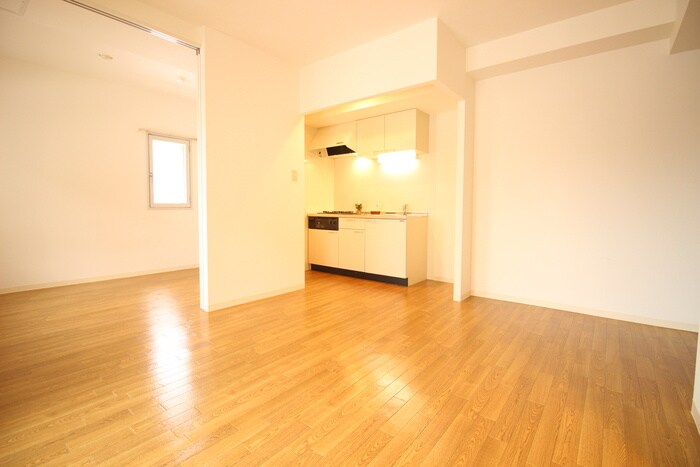 物件内観写真8　(居室)