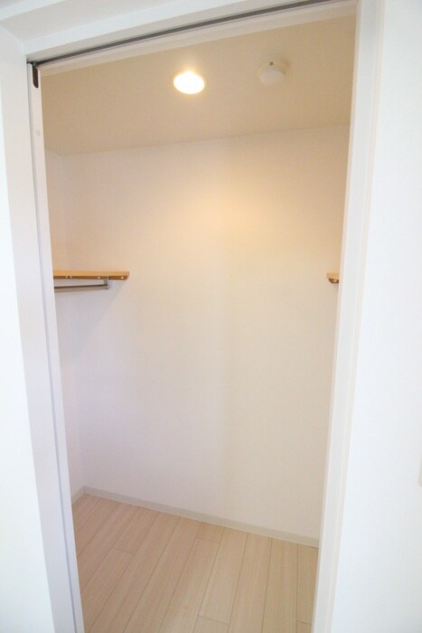 物件内観写真15　(収納)