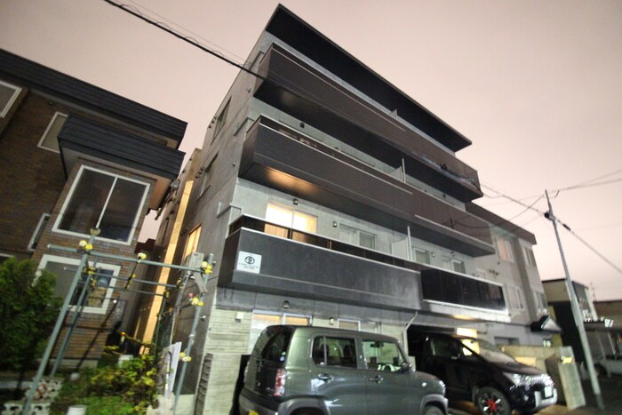 物件外観写真2　(外観写真)