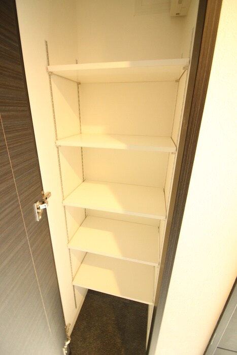 物件内観写真15　(靴箱)