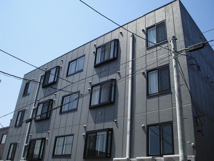 物件外観写真1　(外観写真)