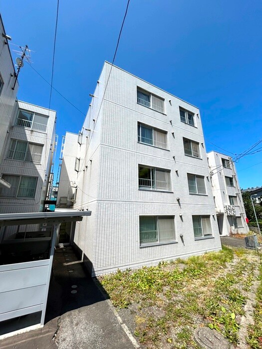 物件外観写真3　(外観写真)