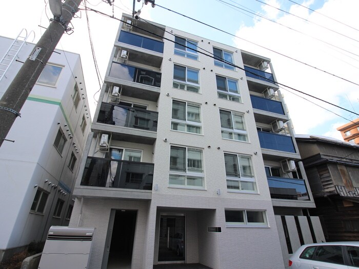 物件外観写真1　(外観写真)