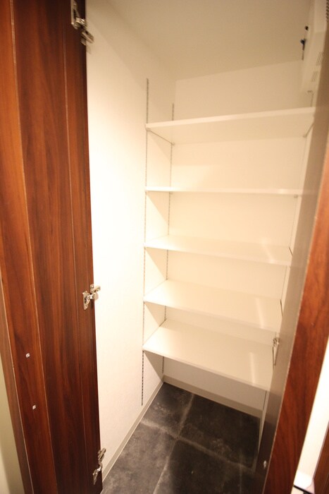 物件内観写真18　(靴箱)