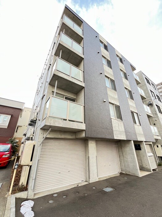 物件外観写真2　(外観写真)