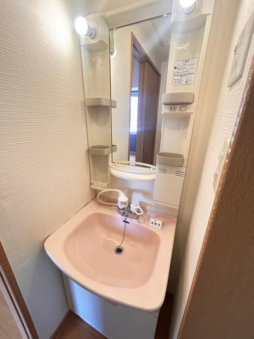 物件内観写真13　(洗面)