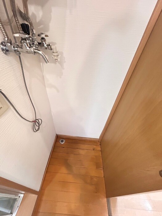 物件内観写真17　(洗濯機置場)