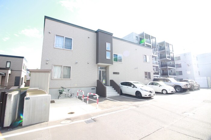 物件外観写真2　(外観写真)