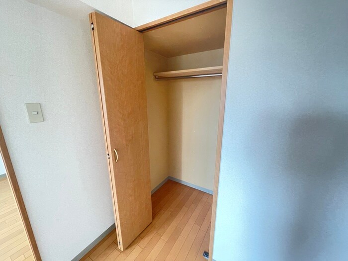 物件内観写真12　(収納)