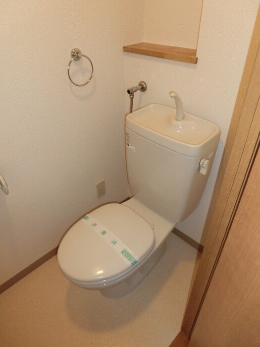 物件内観写真16　(トイレ)