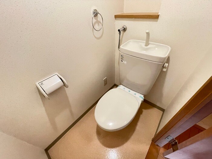 物件内観写真16　(トイレ)