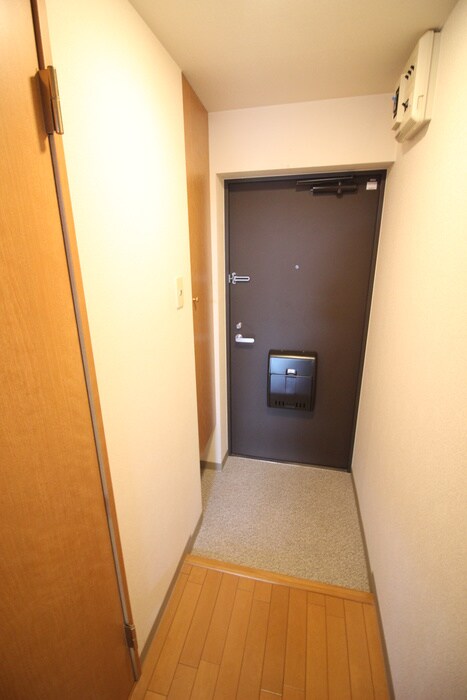 物件内観写真17　(玄関)