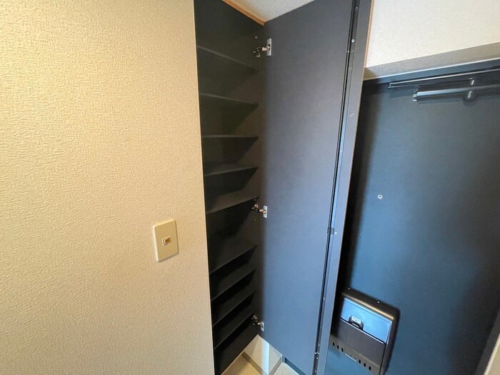 物件内観写真18　(靴箱)