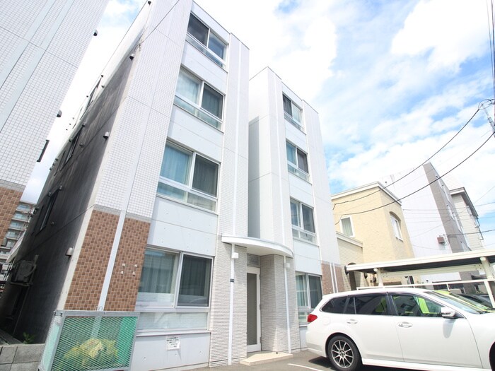 物件外観写真1　(外観写真)