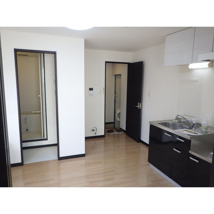 物件内観写真10　(居室)