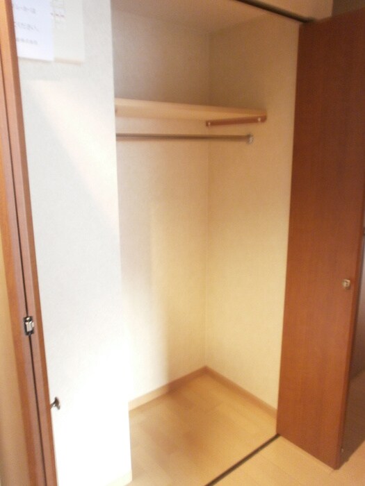 物件内観写真8　(収納)