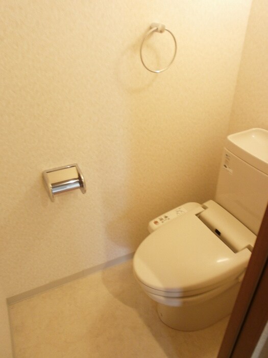 物件内観写真9　(トイレ)