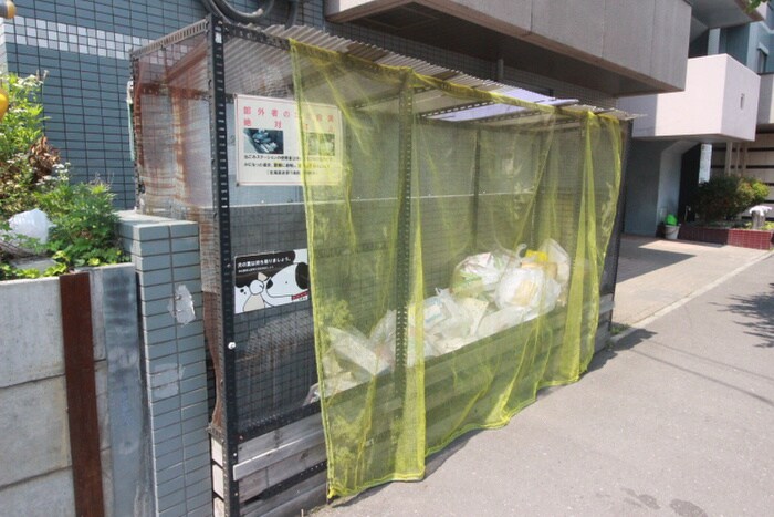 物件外観写真6　(建物設備)