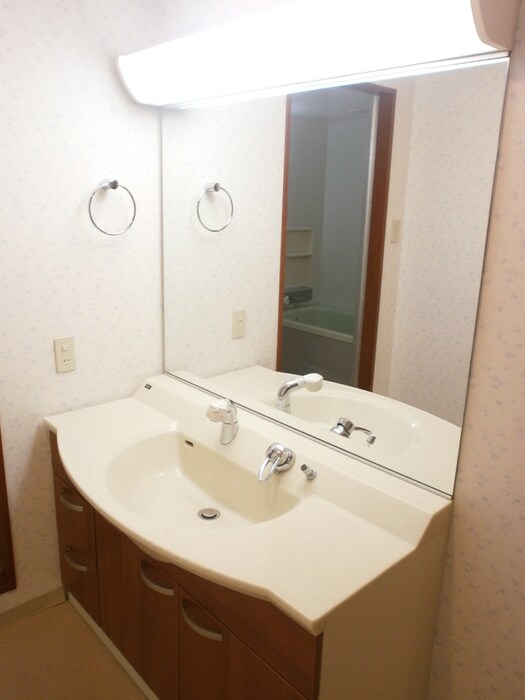 物件内観写真11　(洗面)