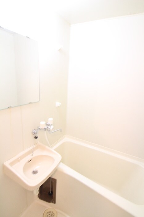 物件内観写真12　(バス／シャワールーム等)