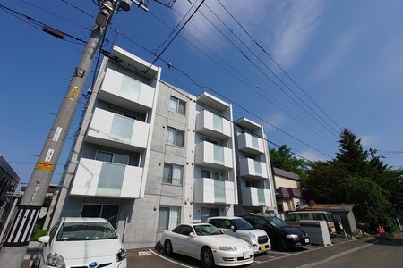 KING HOUSE KANJYODORI HIGASHI外観写真