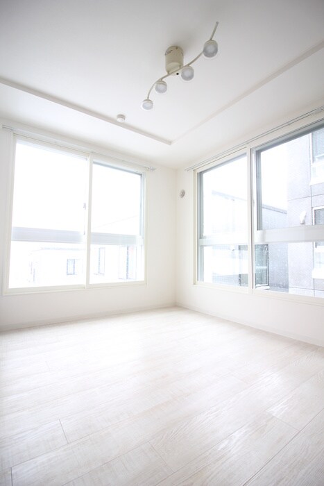 物件内観写真5　(居室)