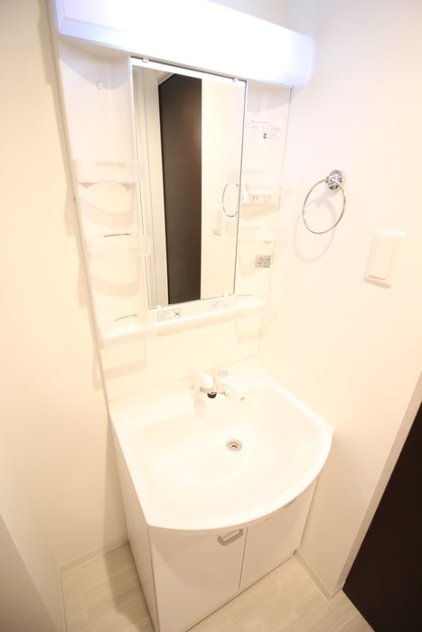 物件内観写真10　(洗面)