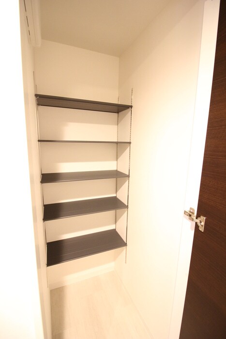 物件内観写真15　(靴箱)